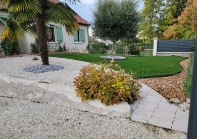 Création de jardin sur mesure : aménagement extérieur, clôtures et plantations